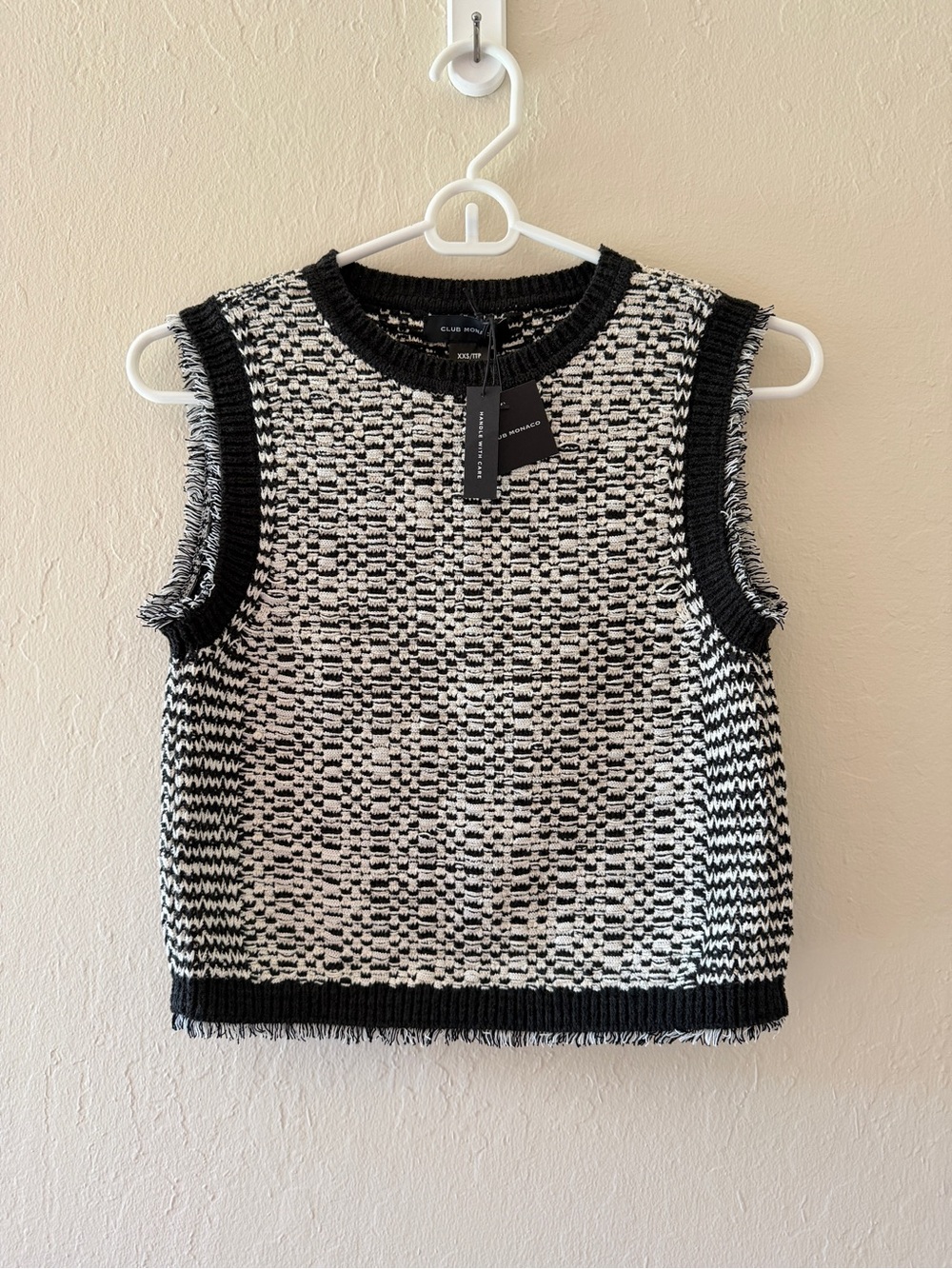 Club Monaco Sleeveless Tweed Knit Top - Black & White